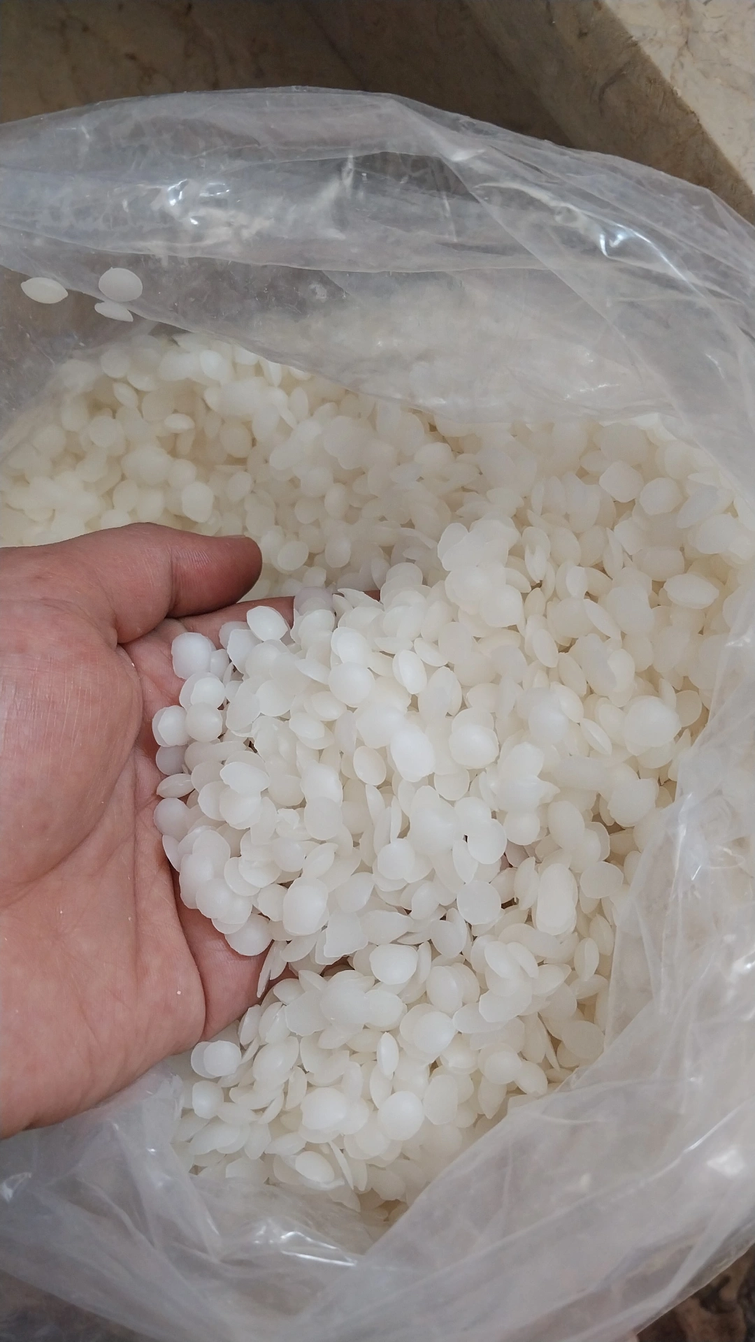 گرانول موم عسل دوبار تصفیه شده سفید شیری